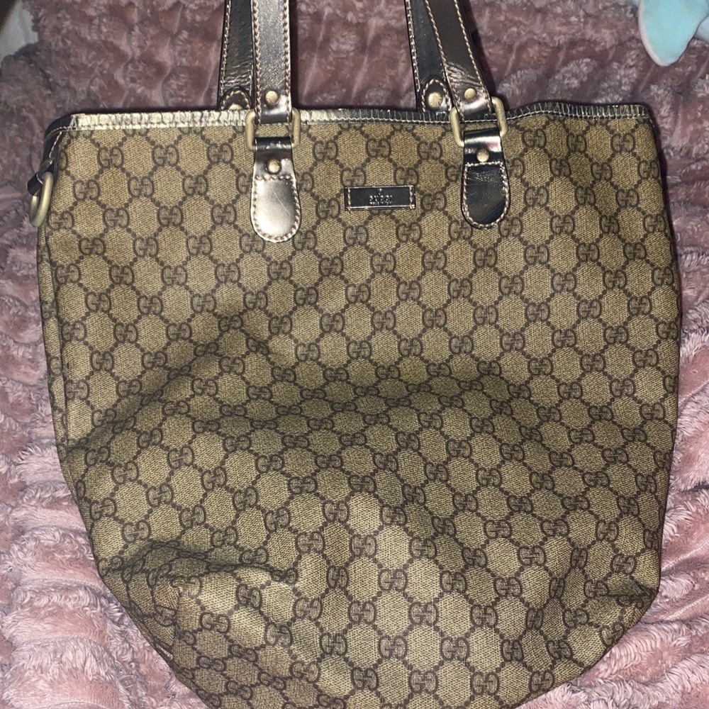 Gucci Beige and Brown Signature Tote